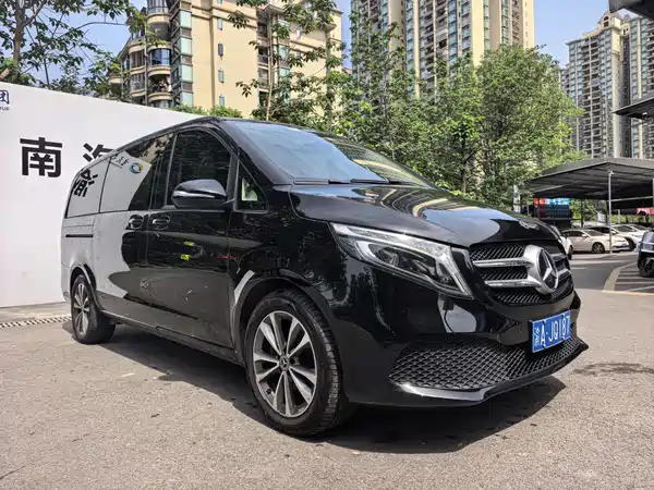 Mercedes-Benz V-Class 2021