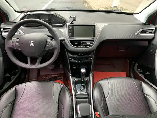 Peugeot 2008 2015