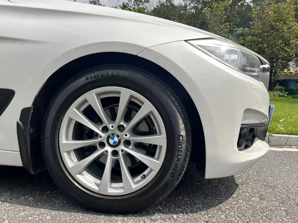 BMW 3 Series GT 2015 — фото 9