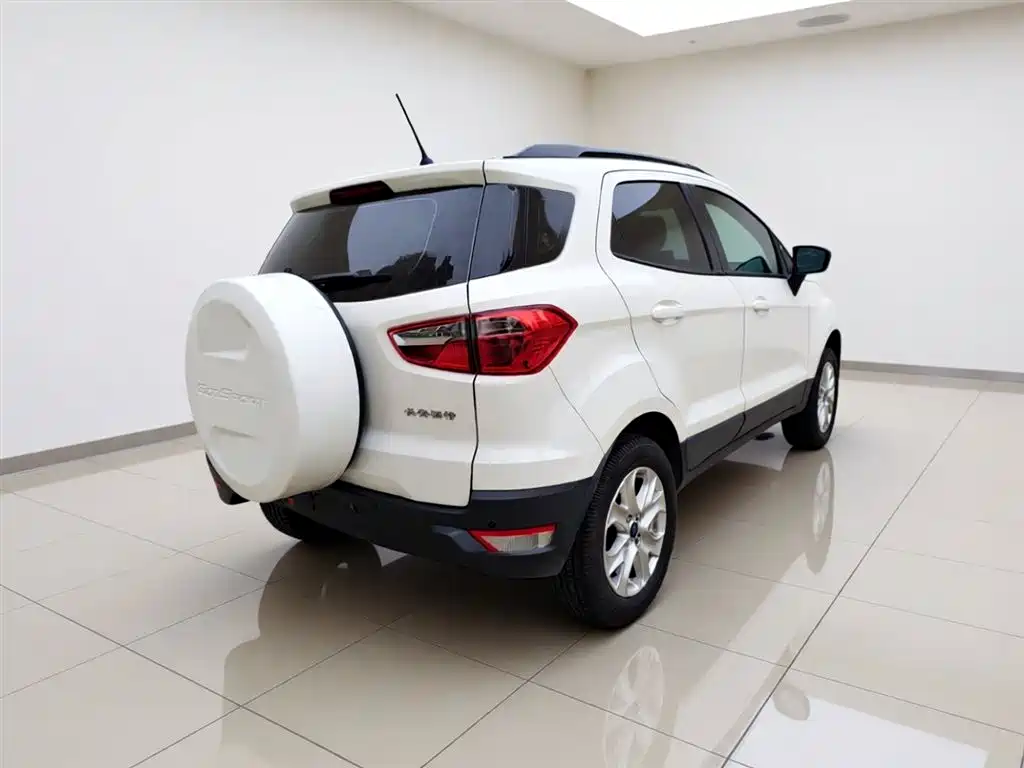 Ford Ecosport 2015 — фото 4
