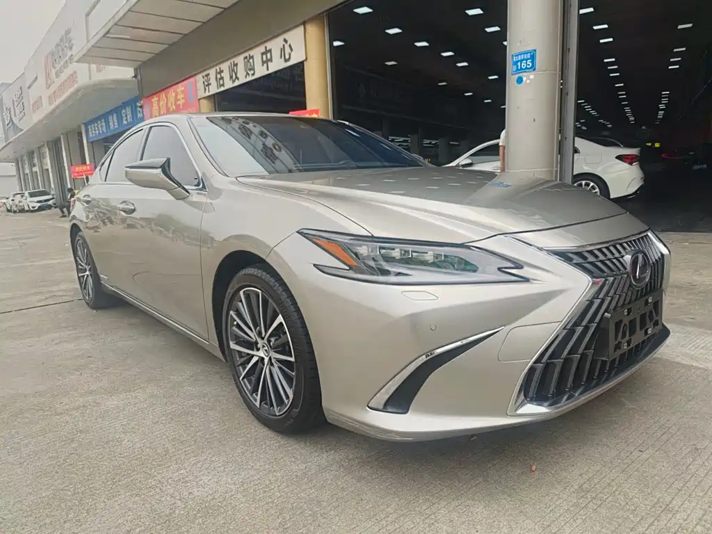 Lexus ES 2023 — фото 2