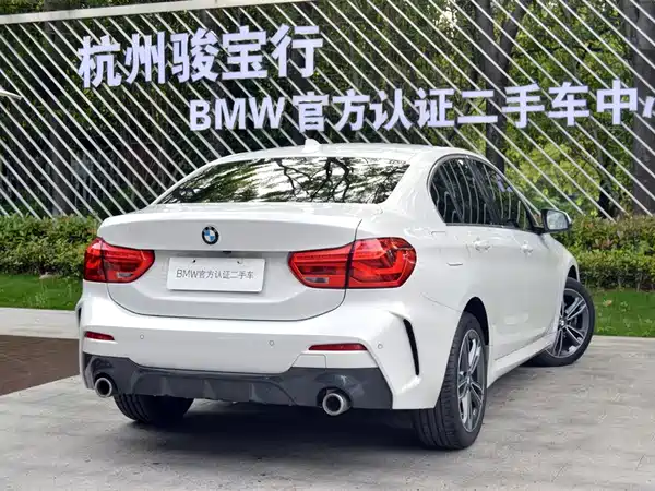 BMW 1 Series 2022