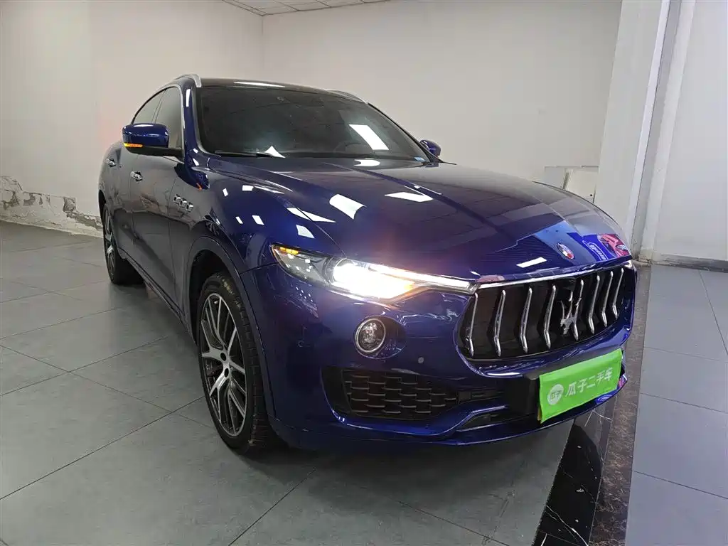 Maserati Levante 2016 — фото 22