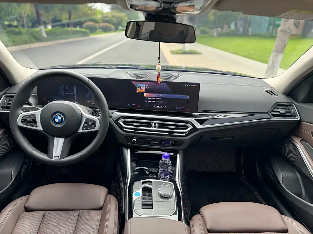 BMW i3 2024 — фото 14