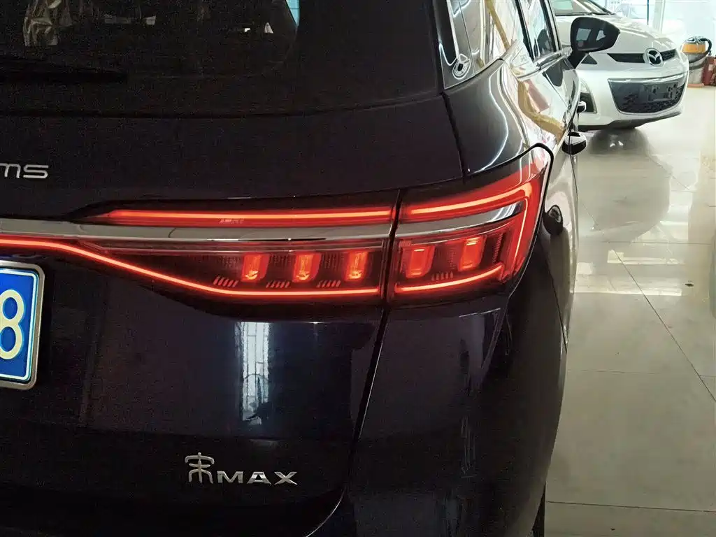 BYD MAX 2020 — фото 24