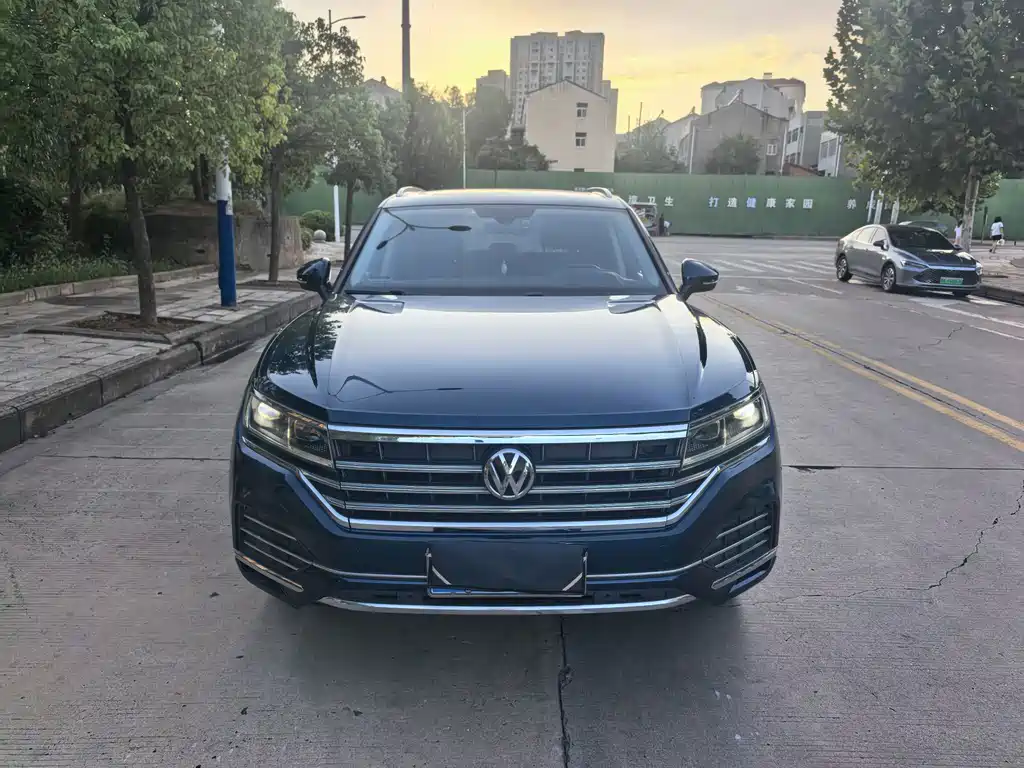 Volkswagen Touareg 2019 — фото 2