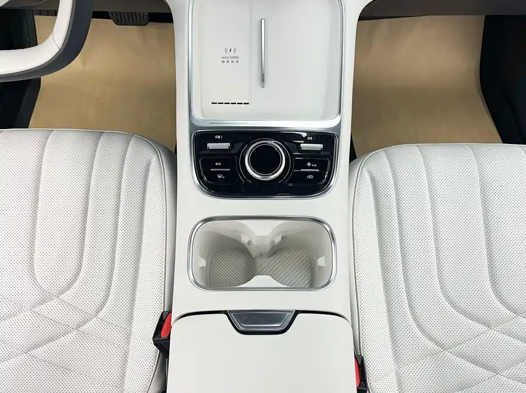 Geely Galaxy Starship 7 2025 — фото 12