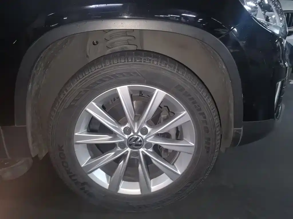 Volkswagen Tiguan 2015 — фото 26