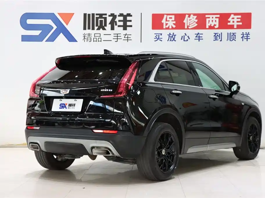 Cadillac XT4 2022 — фото 4