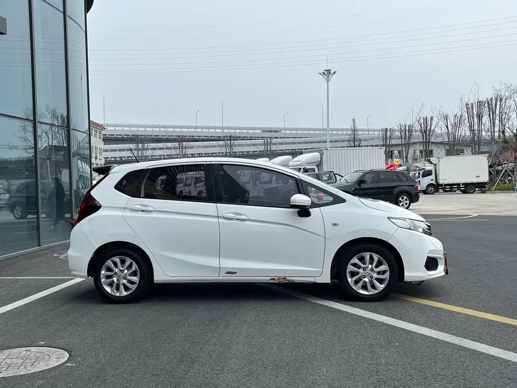 Honda Fit 2019 — фото 4