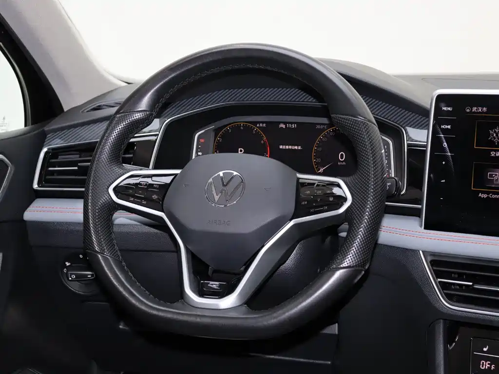 Volkswagen Tiguan X 2022 — фото 18