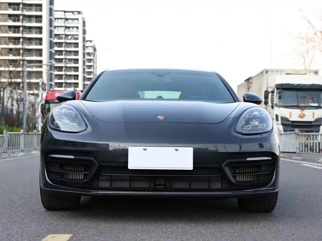 Porsche Panamera 2021 — фото 2