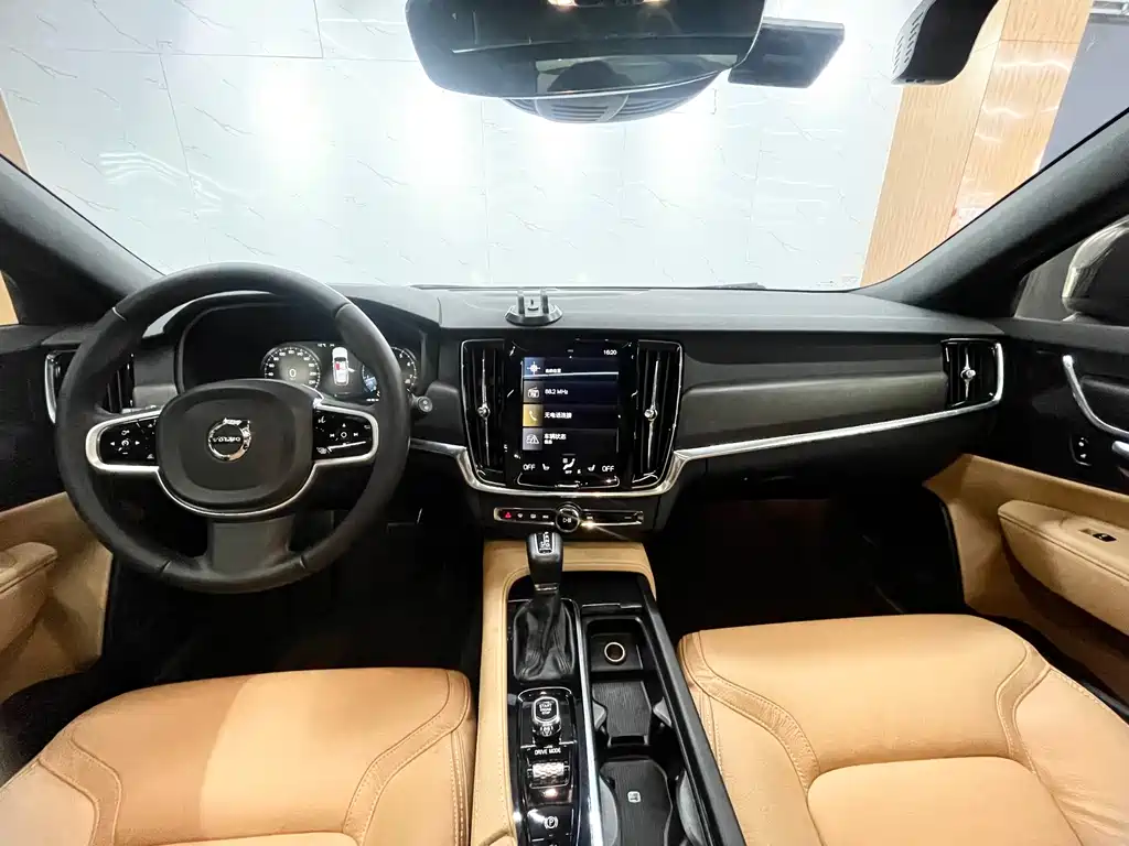 Volvo V90 2019 — фото 17