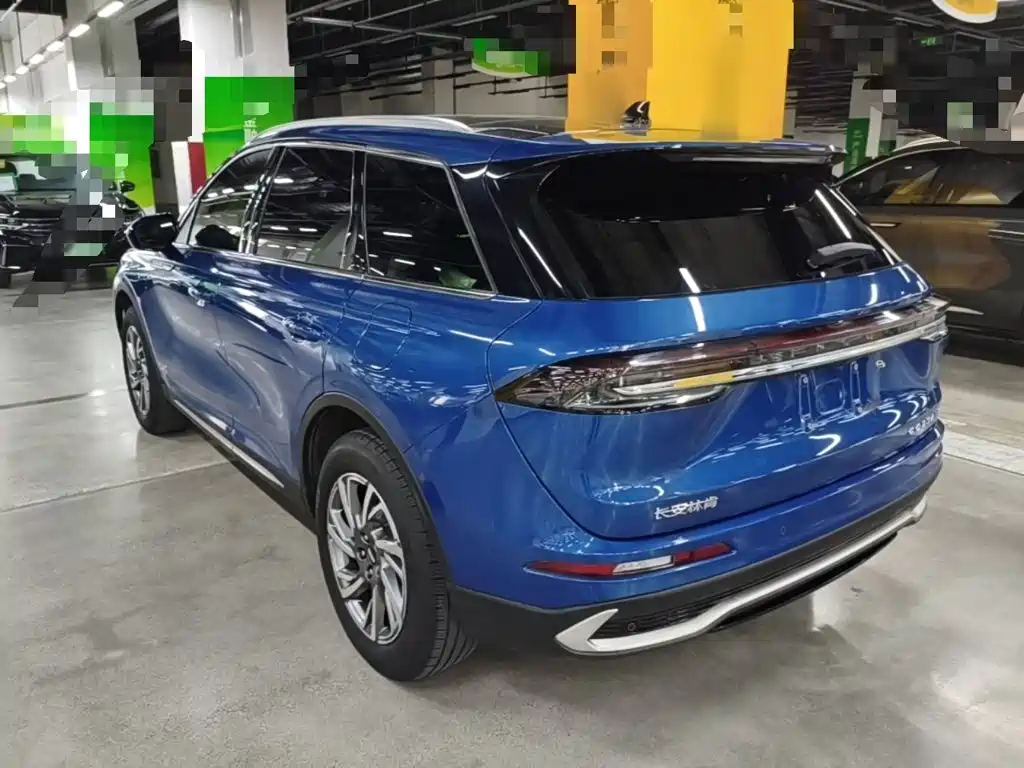 Lincoln Corsair 2023 — фото 5