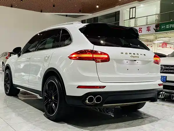 Porsche Cayenne 2015