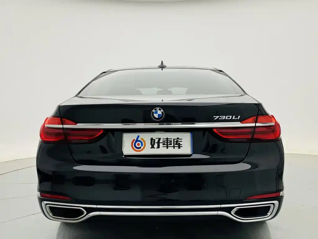 BMW 7 Series 2018 — фото 10