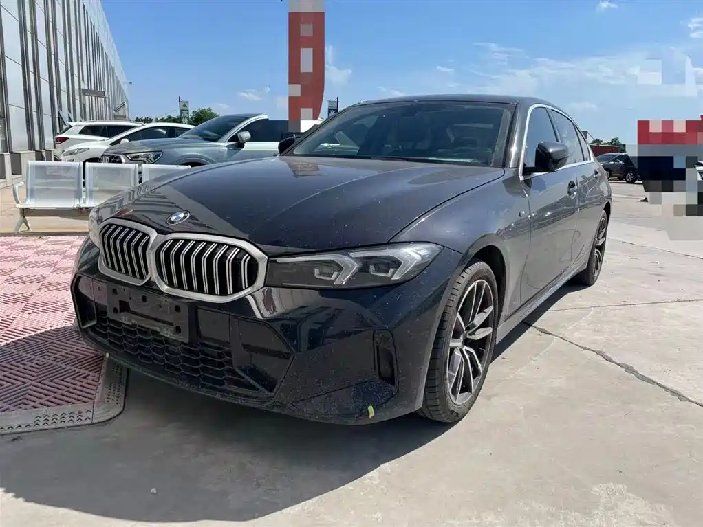 BMW 3 Series 2023 — фото 1