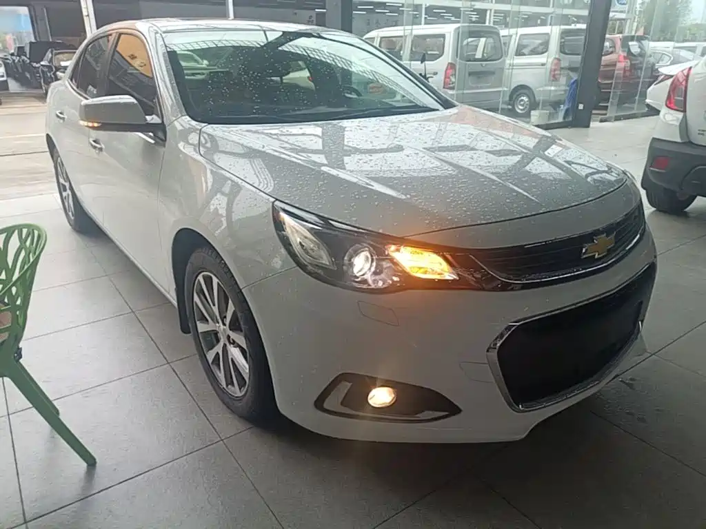 Chevrolet Malibu 2019 — фото 4