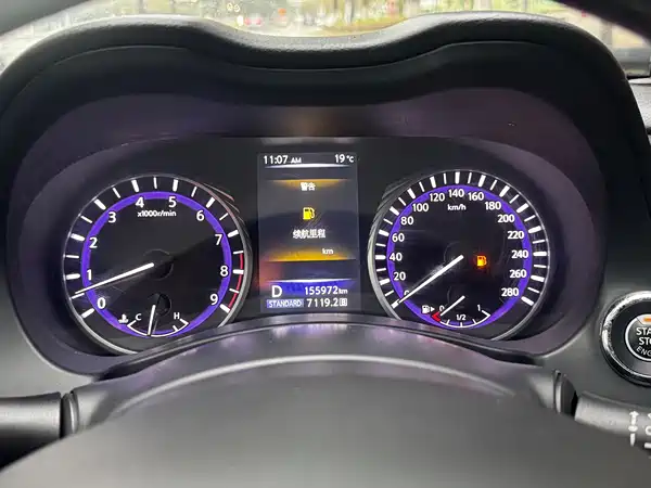 Infiniti Q50 2014