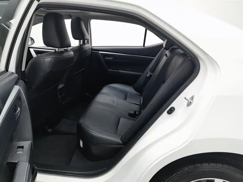 Toyota Corolla Hybrid 2019 — фото 15