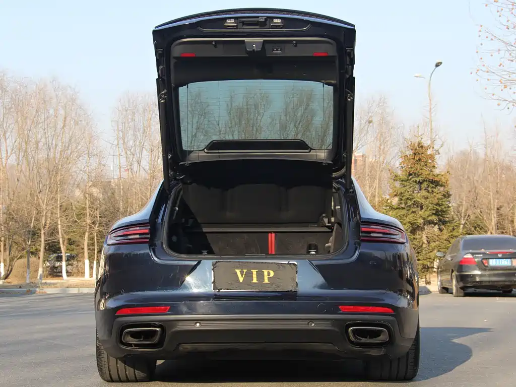 Porsche Panamera 2018 — фото 9