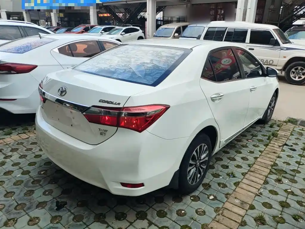 Toyota Corolla 2018 — фото 7