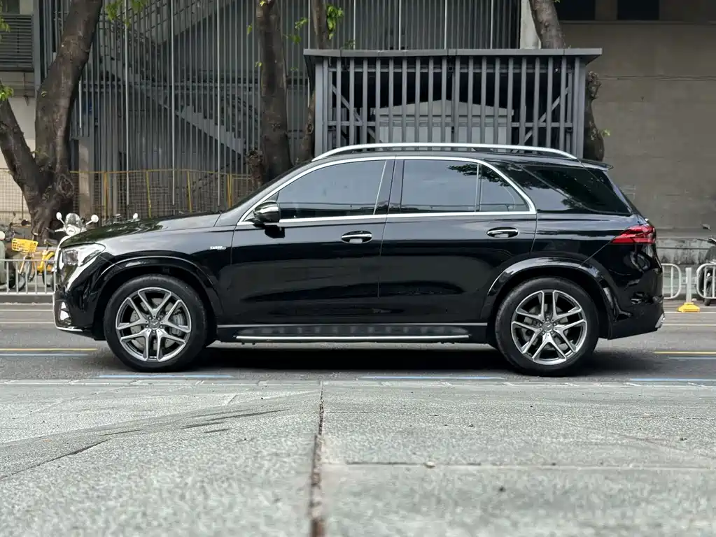 Mercedes-Benz GLE AMG 2023 — фото 3