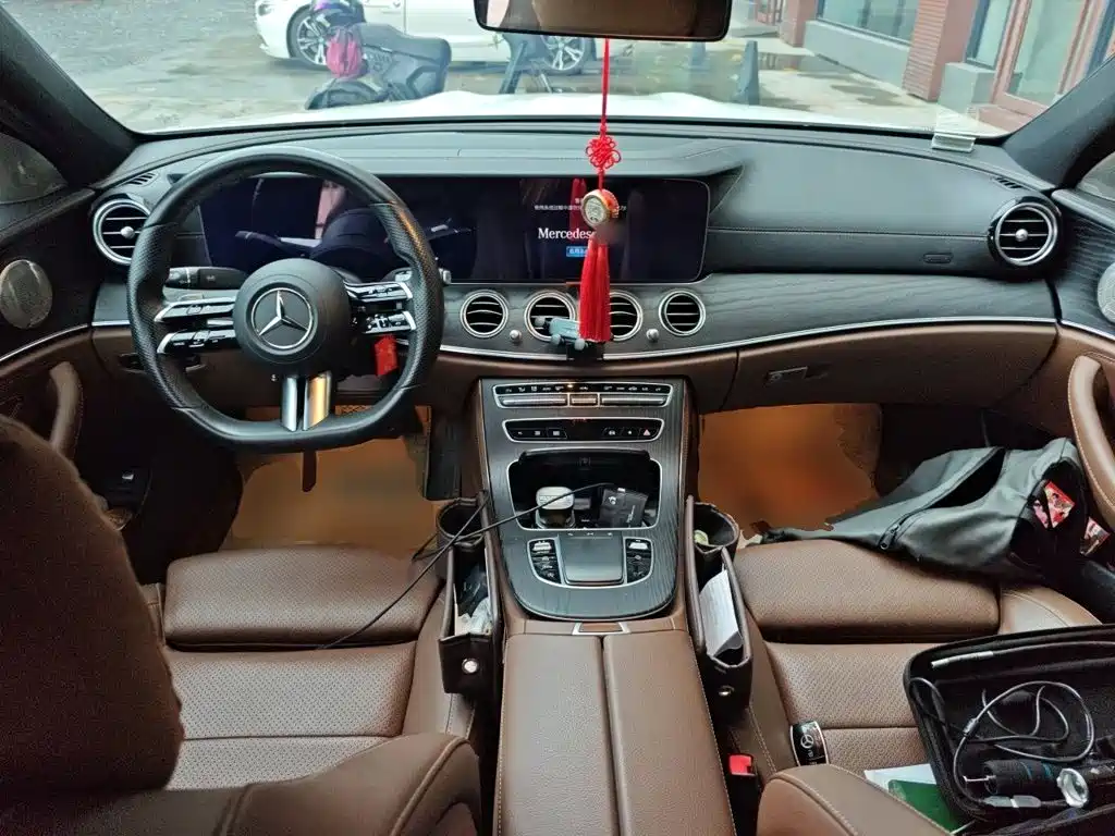 Mercedes-Benz E-Class 2022