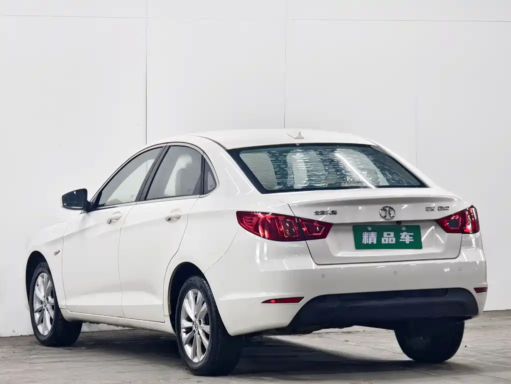 BAIC Shenbao D50 2016 — фото 6