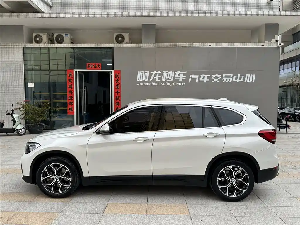 BMW X1 2020 — фото 6