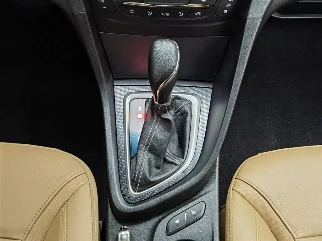 Buick Excelle 2018 — фото 13