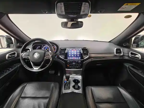 Jeep Grand Cherokee 2020