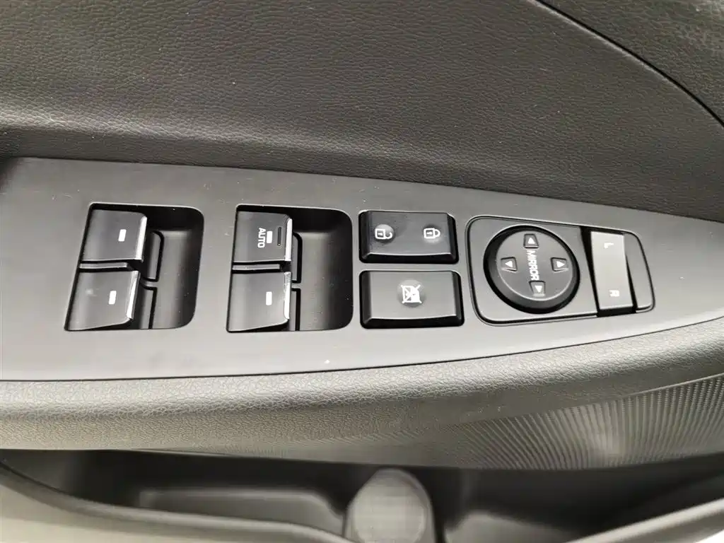 Hyundai Tucson 2018 — фото 9