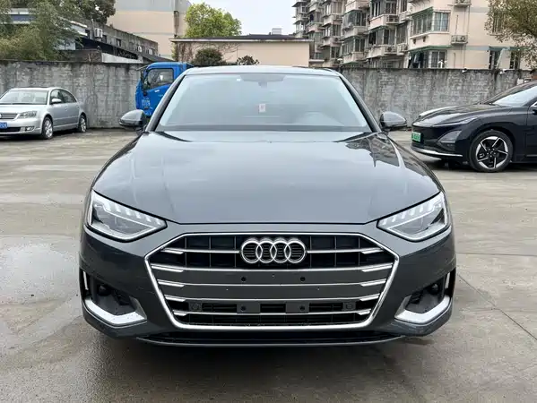 Audi A4L 2021