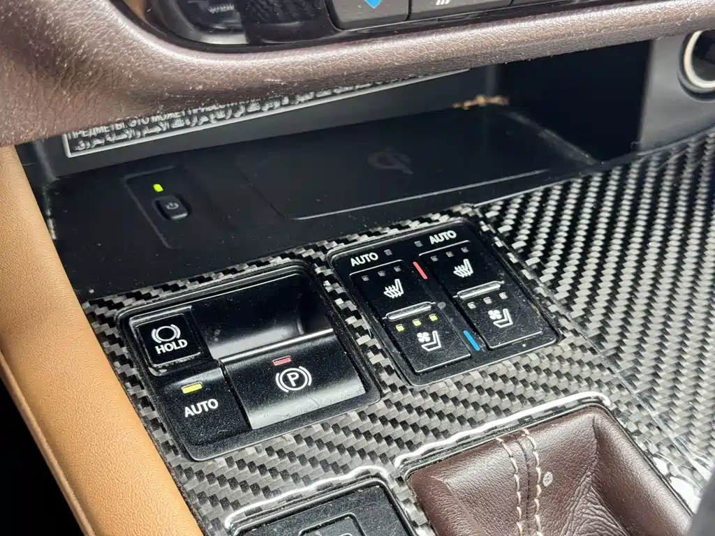 Lexus RX 2017 — фото 10