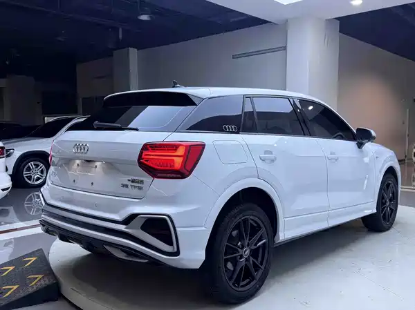Audi Q2L 2022