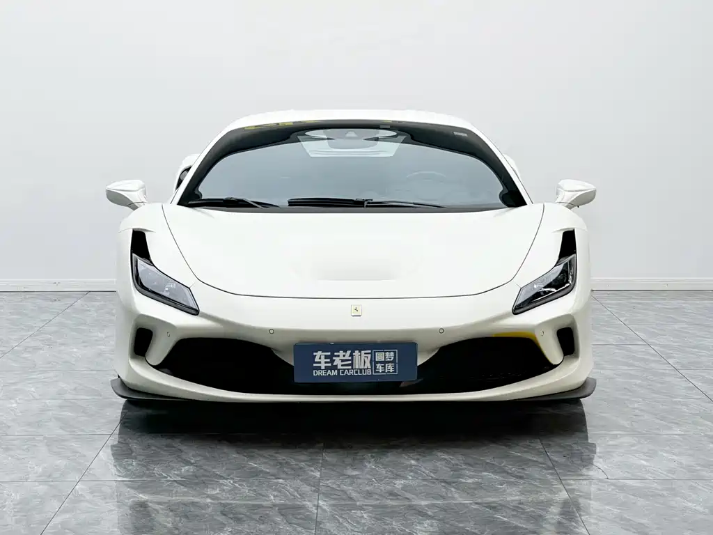 Ferrari F8 2022 — фото 2