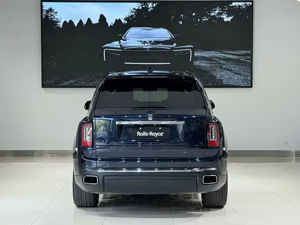 Rolls-Royce Cullinan 2021