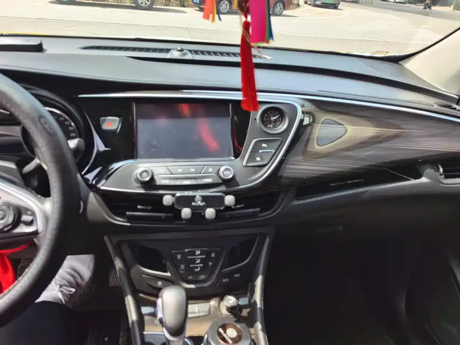 Buick Envision Plus 2018 — фото 13
