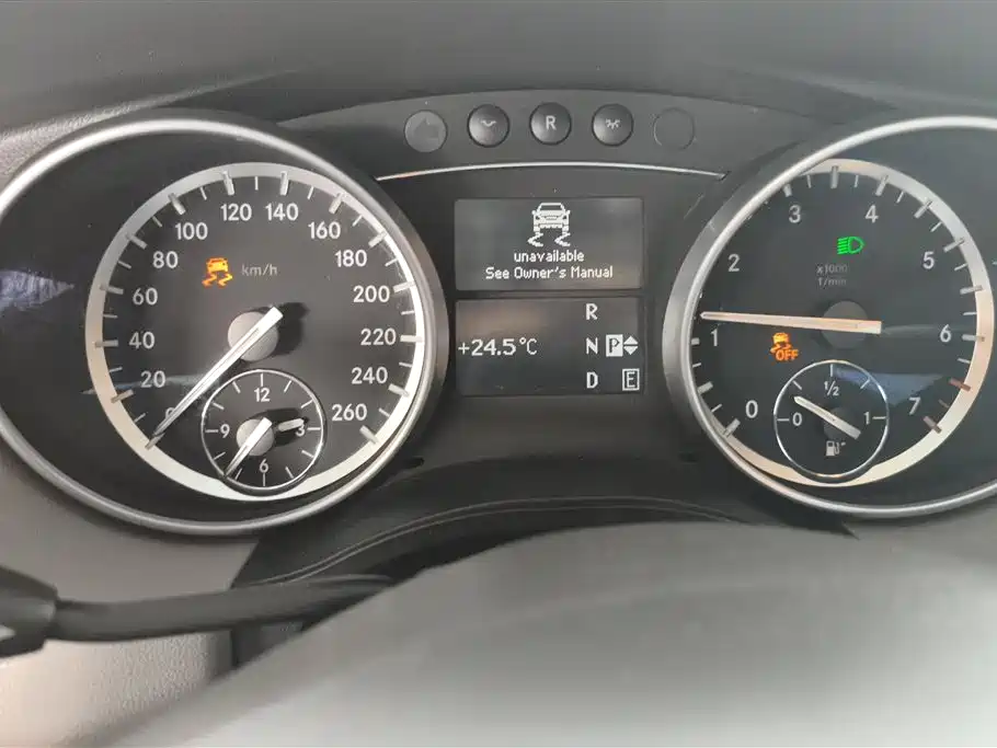 Mercedes-Benz R-Class 2014 — фото 14