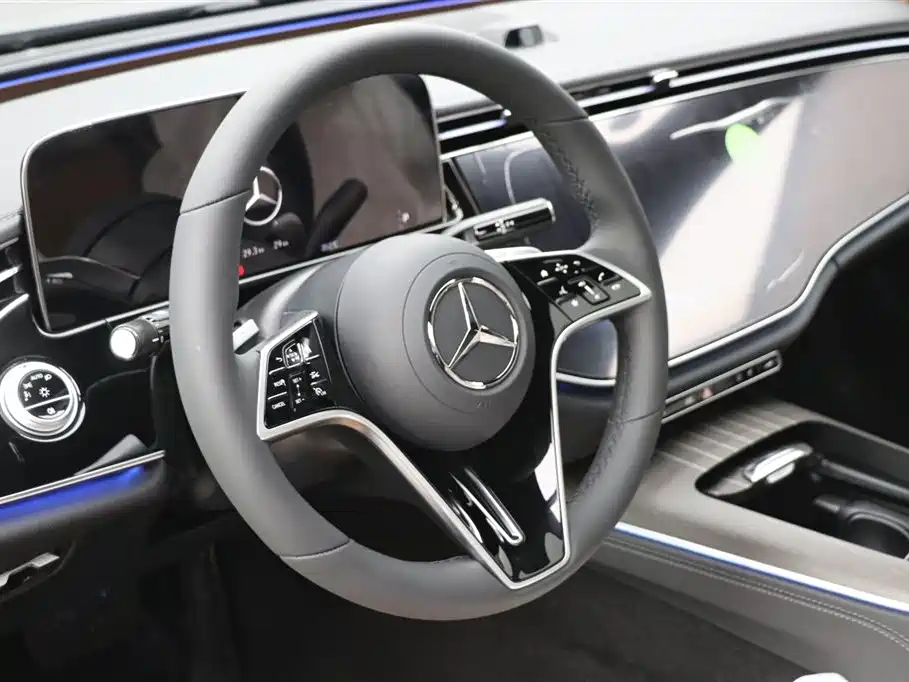 Mercedes-Benz E-Class 2026 — фото 13