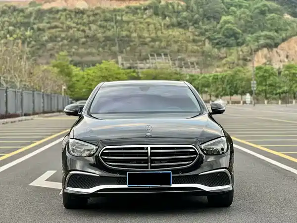 Mercedes-Benz E-Class 2023