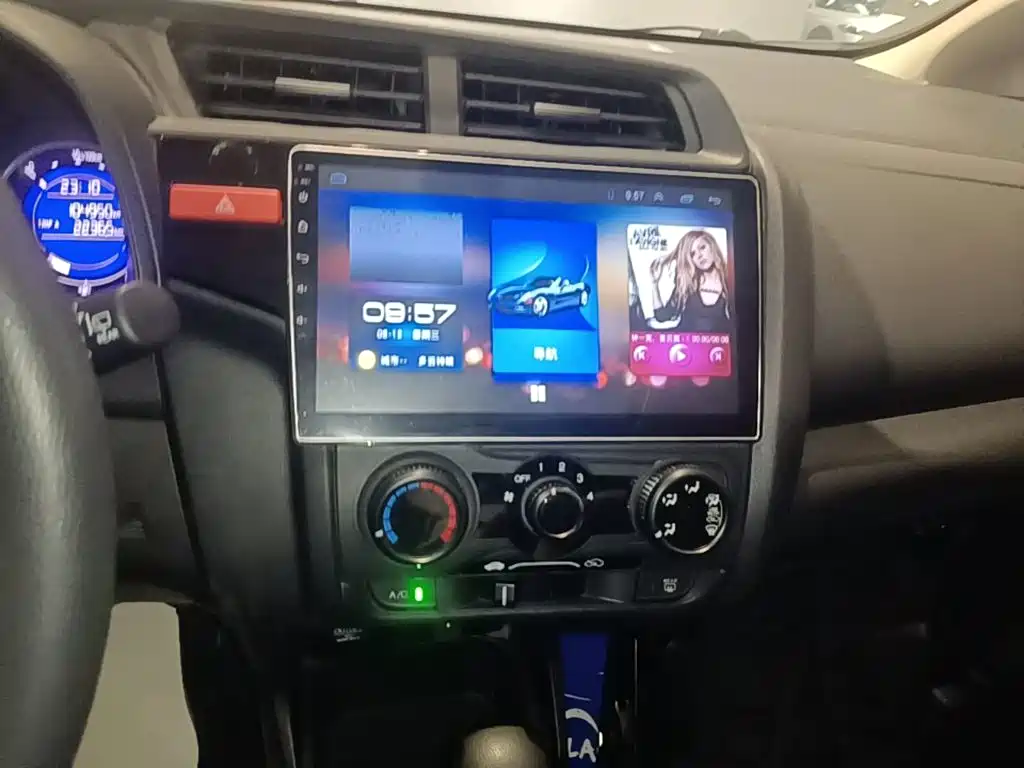 Honda Fit 2017 — фото 13