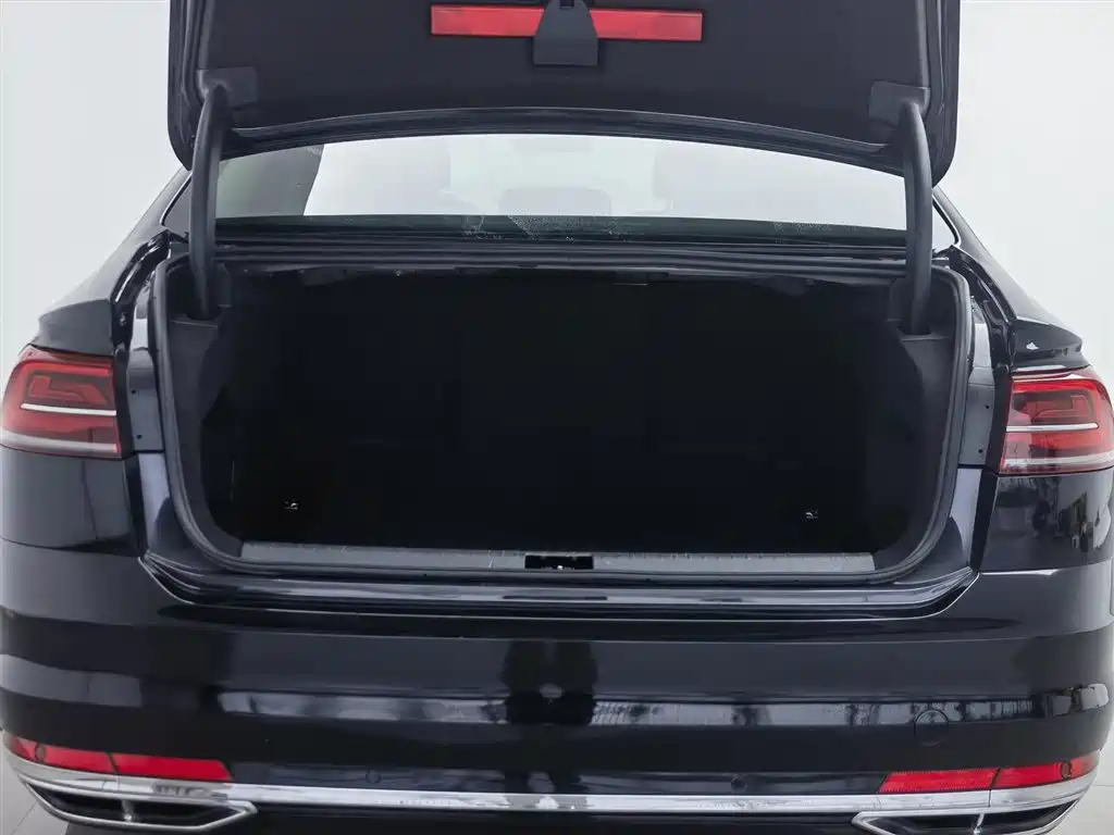 Volkswagen Phideon 2022 — фото 16