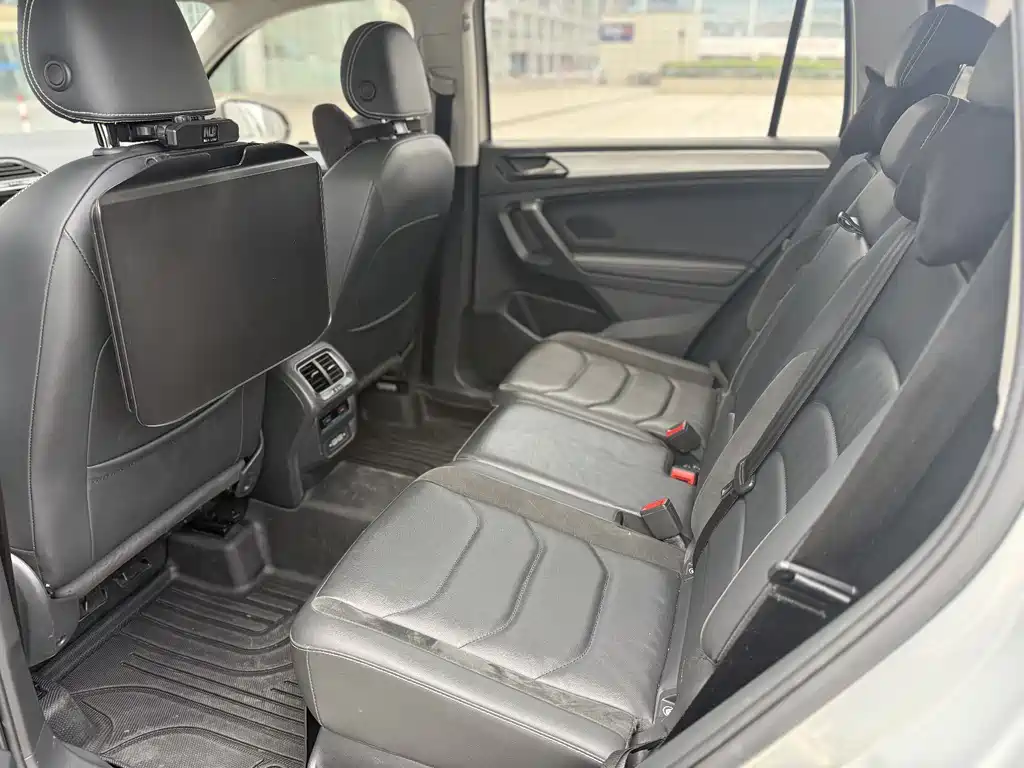 Volkswagen Tiguan L 2019 — фото 12