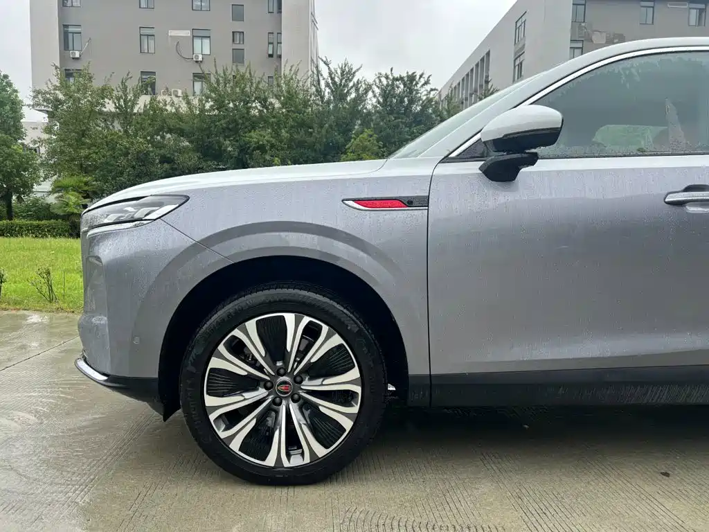 Hongqi HS6 PHEV 2025 — фото 4