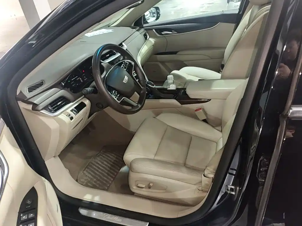 Cadillac XTS 2016 — фото 15