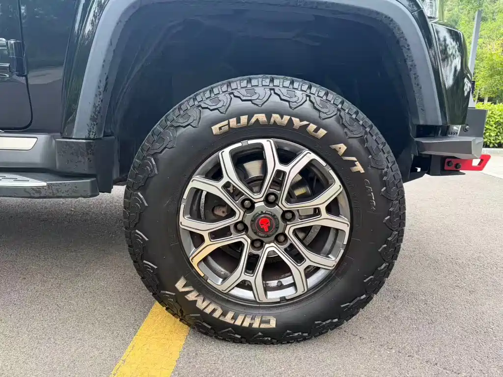 BAIC BJ40 2024 — фото 4