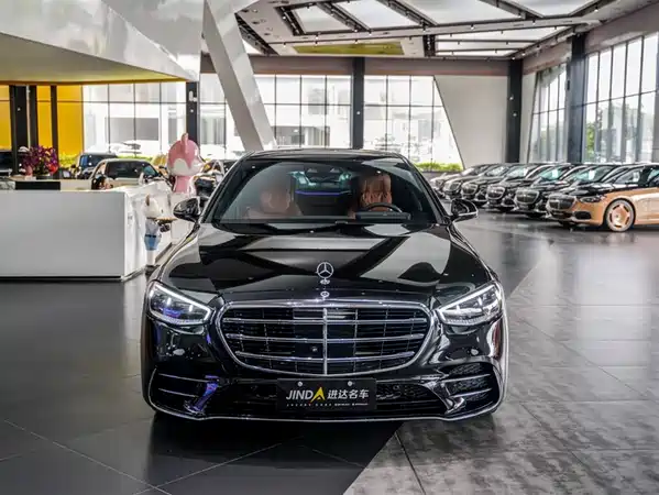 Mercedes-Benz S-Class 2024