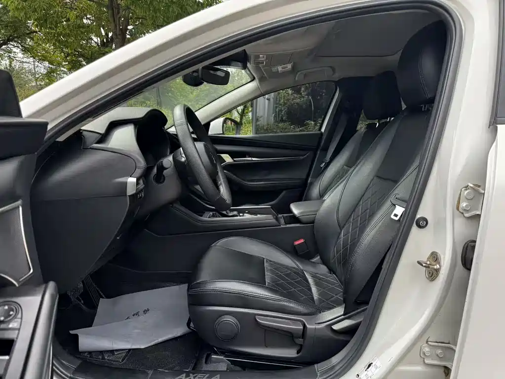 Mazda 3 Axela 2021